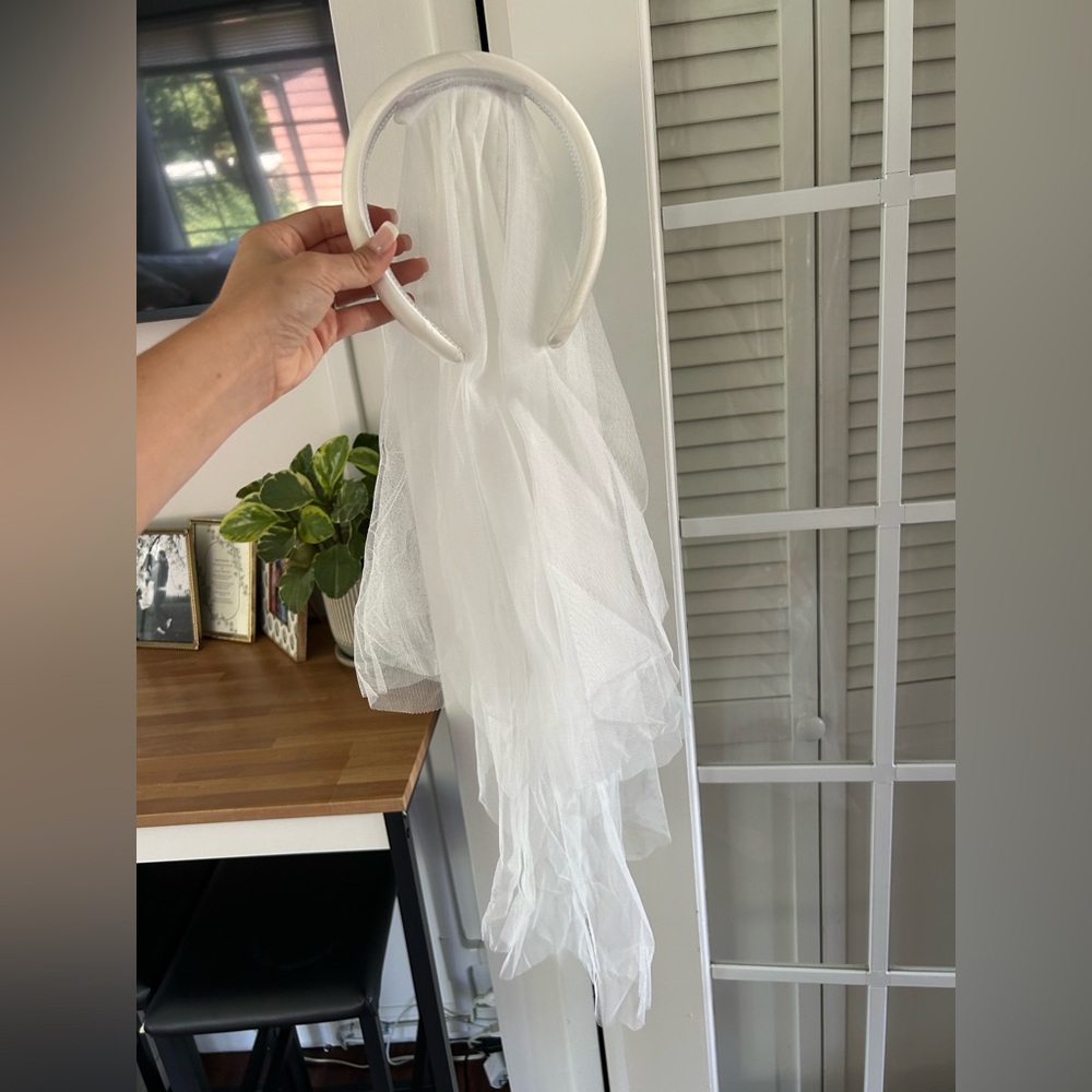 White Bridal Veil Headband